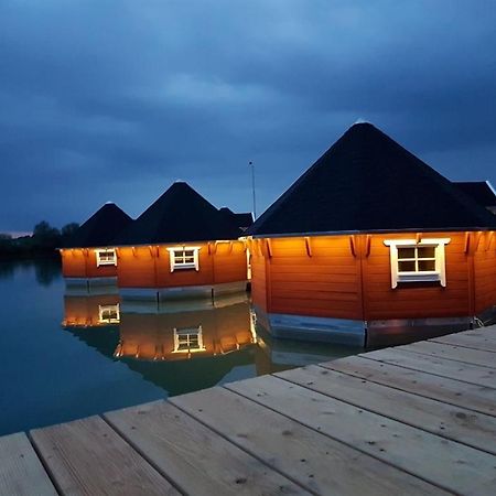 Maritime Freizeit Camp "Mfc" Erfurter Seen Bagian luar foto