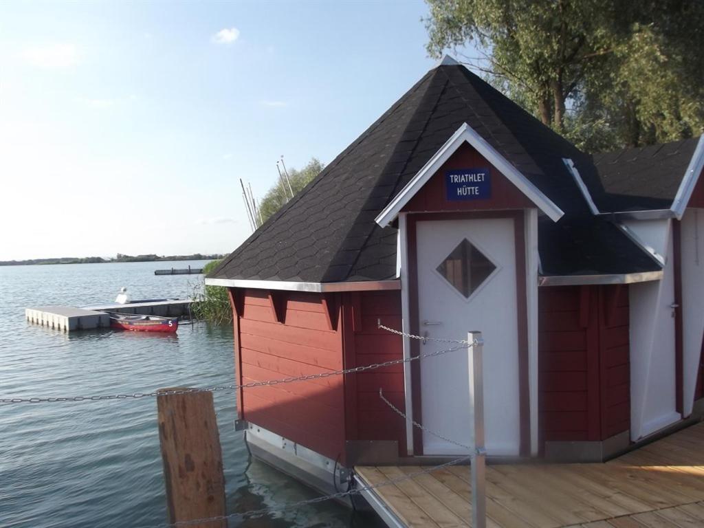 Maritime Freizeit Camp "Mfc" Erfurter Seen Ruang foto